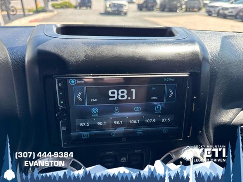 Used 2014 Jeep Wrangler Unlimited Rubicon AWD/4WD image 26
