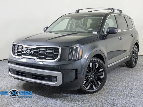 Used 2024 Kia Telluride SX Prestige w/ Towing Package AWD/4WD image 3