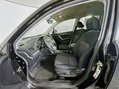 Used 2018 Subaru Forester 2.5i w/ Alloy Wheel Package AWD/4WD image 13