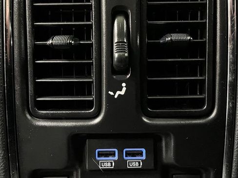 Used 2020 Jeep Grand Cherokee Limited w/ Luxury Group II AWD/4WD image 49