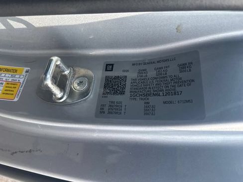 Used 2020 Chevrolet Colorado W/T w/ WT Convenience Package RWD image 30