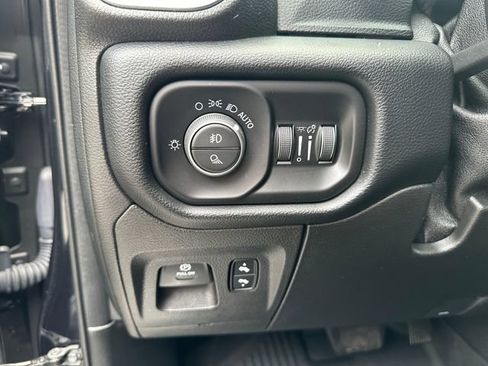 Used 2019 RAM 1500 Laramie w/ Trailer Tow Group AWD/4WD image 11