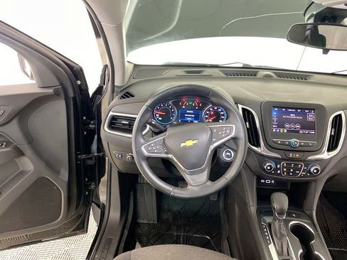 Used 2023 Chevrolet Equinox LT image 34