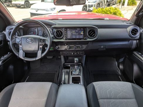 Used 2020 Toyota Tacoma TRD Sport image 14