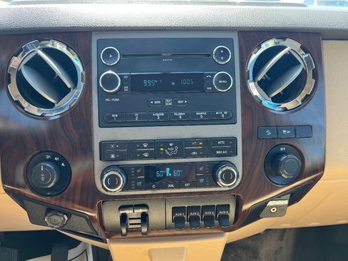 Used 2012 Ford F250 Lariat w/ Lariat Interior Pkg AWD/4WD image 13