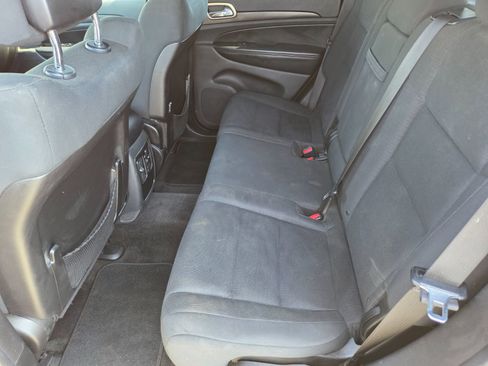 Used 2015 Jeep Grand Cherokee Laredo w/ Quick Order Package 23E image 10