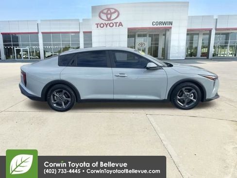 Used 2025 Kia K4 LXS image 6