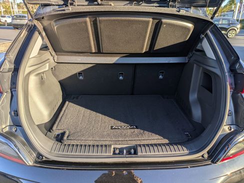 Used 2023 Hyundai Kona SE w/ Cargo Package image 21