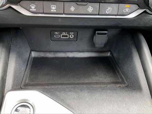 Used 2019 Nissan Altima 2.5 SL FWD image 32