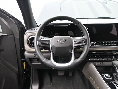Used 2023 Chevrolet Colorado ZR2 w/ ZR2 Convenience Package III image 27