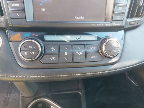 Used 2018 Toyota RAV4 Limited w/ Protection Package image 22