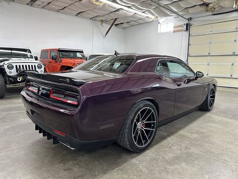 Used 2021 Dodge Challenger R/T Scat Pack RWD image 3