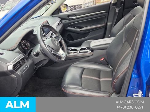 Used 2025 Nissan Altima 2.5 SR FWD image 13