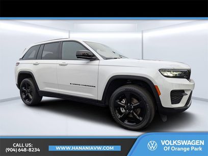 Used 2023 Jeep Grand Cherokee Altitude