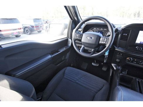 Certified 2022 Ford F150 XL w/ STX Appearance Package image 11