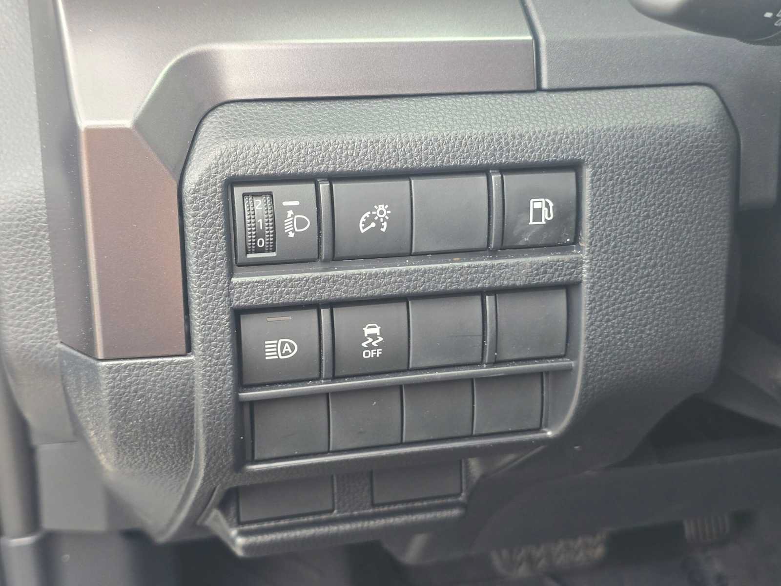 Certified 2025 Toyota 4Runner SR5 AWD/4WD image 24