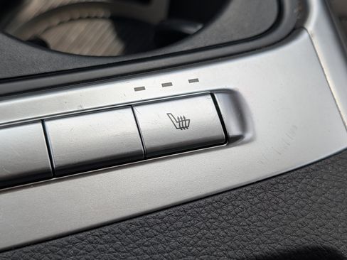 Certified 2026 Kia Carnival FWD image 27