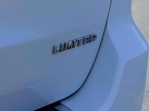 Used 2019 Jeep Grand Cherokee Limited w/ Trailer Tow Group IV AWD/4WD image 10