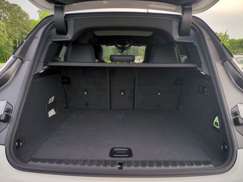 Certified 2026 BMW iX xDrive60 image 30