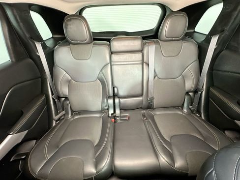 Used 2018 Jeep Cherokee Latitude Plus w/ Comfort/Convenience Group AWD/4WD image 13