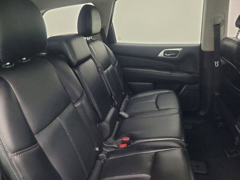 Used 2018 Nissan Pathfinder SL w/ Midnight Edition Package AWD/4WD image 19