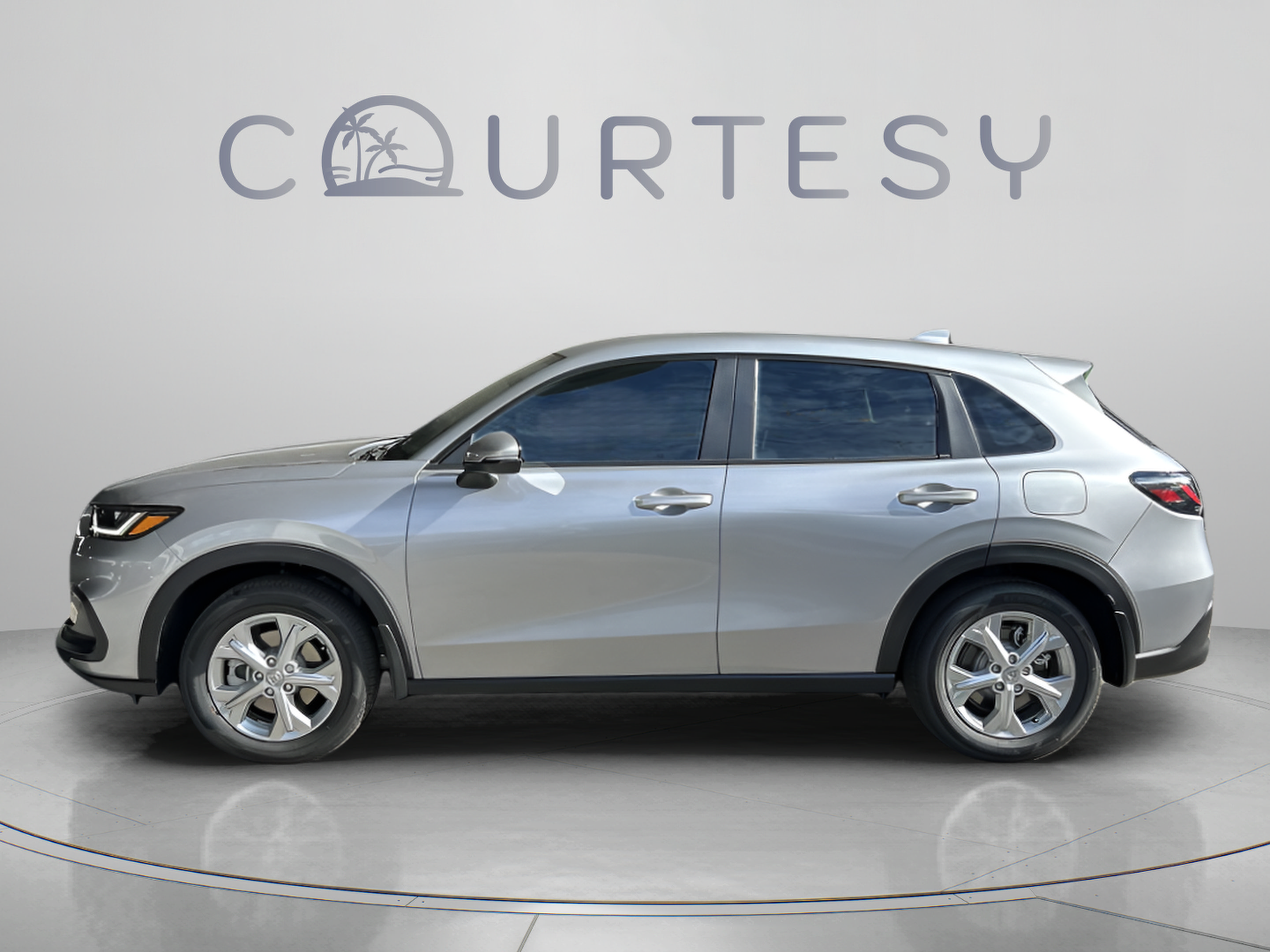 Certified 2025 Honda HR-V LX image 2
