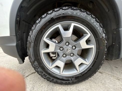 Used 2023 Honda Passport TrailSport image 38