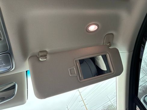 Used 2025 Genesis GV80 2.5T image 44