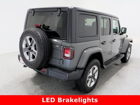 Used 2021 Jeep Wrangler Unlimited Sahara image 7