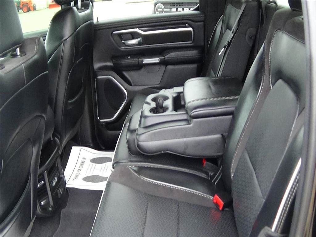 Used 2025 RAM 1500 Laramie AWD/4WD image 12