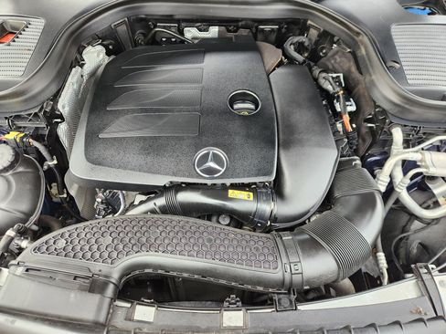 Used 2020 Mercedes-Benz GLC 300 4MATIC image 17