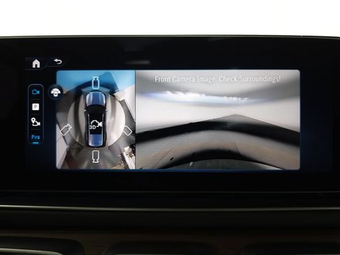 Used 2026 Mercedes-Benz GLS 580 4MATIC image 19