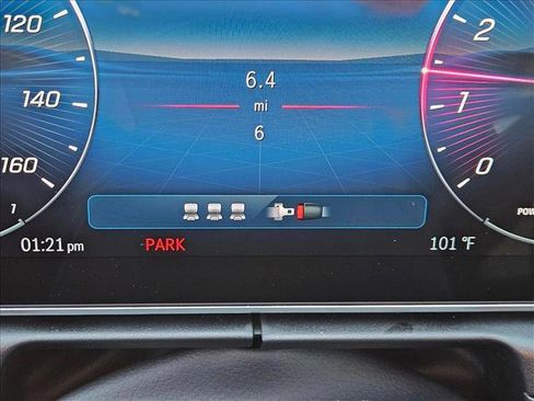 New 2025 Mercedes-Benz C 300 Sedan image 10