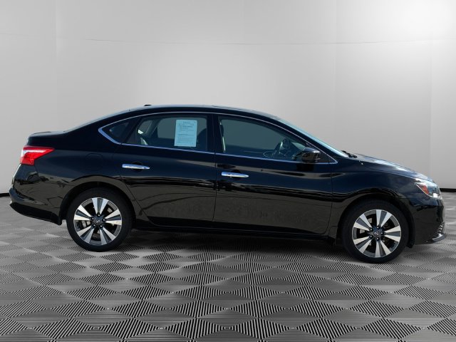 Used 2019 Nissan Sentra SV w/ Special Edition Package FWD image 6