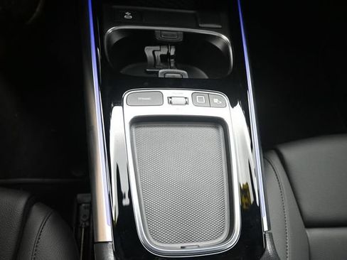 Certified 2025 Mercedes-Benz GLA 250 image 13