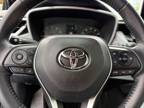 Used 2023 Toyota Corolla SE FWD image 32