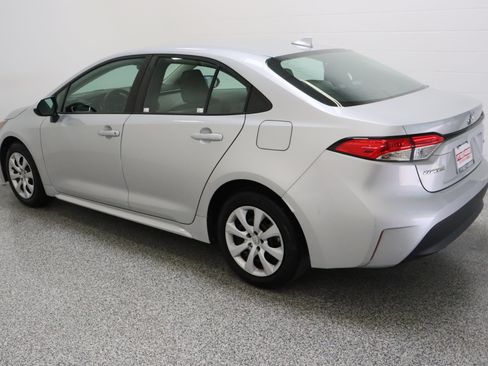 Used 2024 Toyota Corolla LE FWD image 9