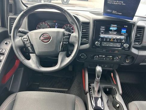 Used 2024 Nissan Frontier PRO-4X w/ Technology Package AWD/4WD image 13