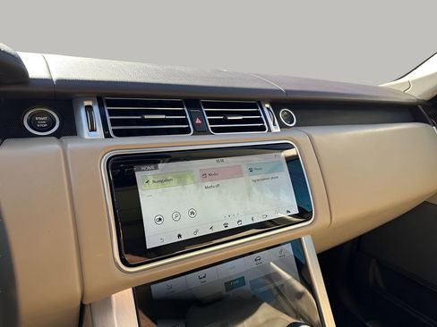 Used 2020 Land Rover Range Rover HSE image 36