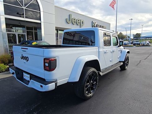 Used 2022 Jeep Gladiator Overland image 8