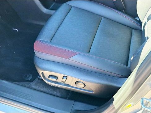 Certified 2026 Chevrolet Equinox RS image 18