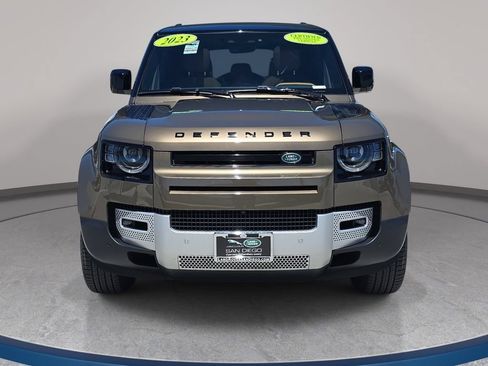 Used 2023 Land Rover Defender 110 SE AWD/4WD image 2