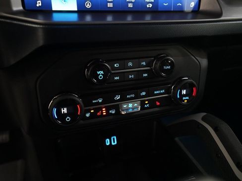 Used 2023 Ford Bronco Outer Banks w/ Sasquatch Package image 20