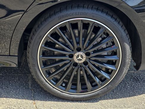 Used 2025 Mercedes-Benz CLA 250 image 32