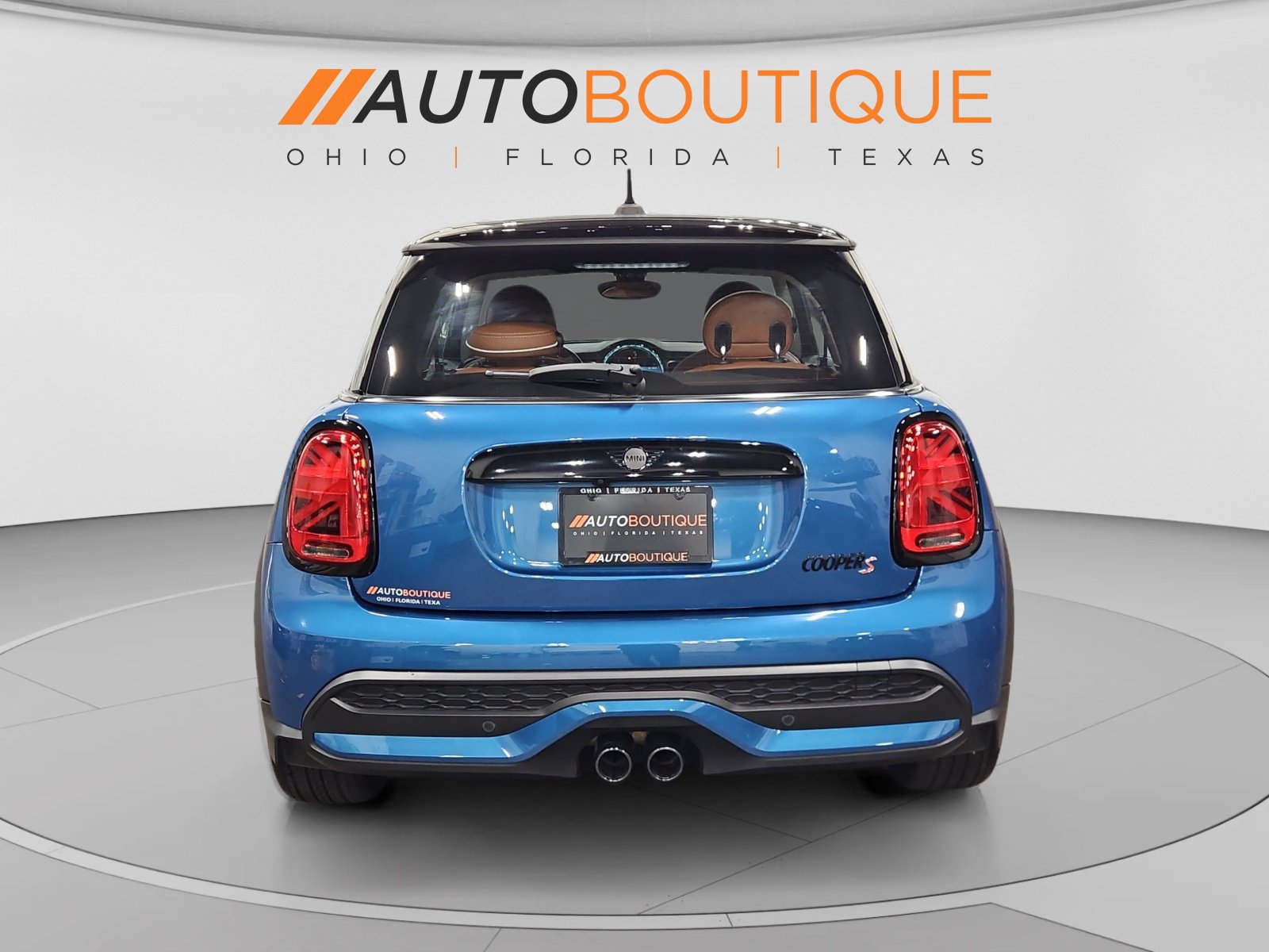 Used 2024 MINI Cooper S w/ Signature Upholstery Package FWD image 4