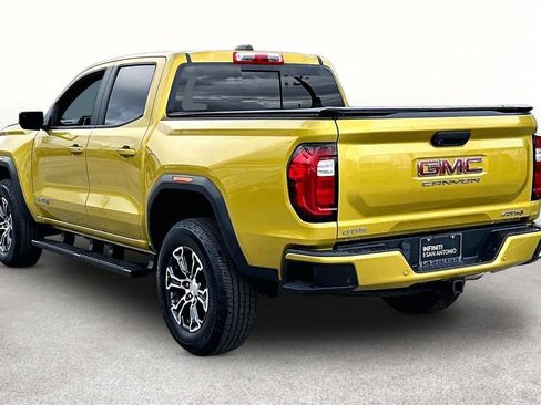 Used 2023 GMC Canyon AT4 w/ AT4 Premium Package AWD/4WD image 14