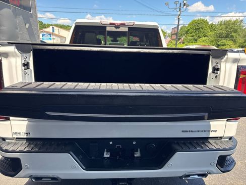 Used 2020 GMC Sierra 1500 Denali w/ Denali Ultimate Package AWD/4WD image 23