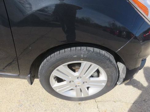 Used 2014 Chevrolet Spark LS image 21