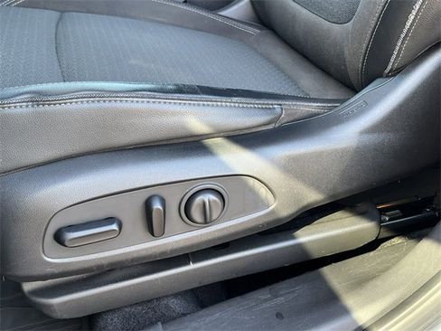 Used 2020 Buick Encore GX Preferred w/ Cold Weather Comfort Package image 8