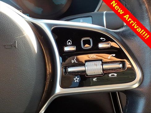 Used 2022 Mercedes-Benz GLC 300 image 14